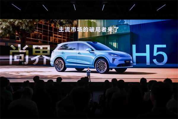 上汽“業(yè)績(jī)+技術(shù)+改革”三箭齊發(fā) 突破領(lǐng)跑智電時(shí)代