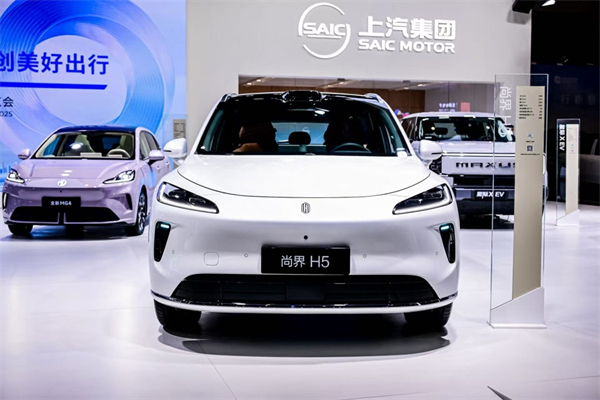 向“新”而行，上汽以科技重塑增長(zhǎng)引擎