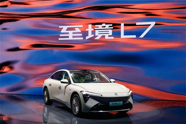 向“新”而行，上汽以科技重塑增長(zhǎng)引擎