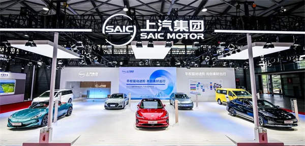 剛過去的一個月 上汽啟幕了一場聲勢浩大的產(chǎn)品和技術(shù)的密集發(fā)布