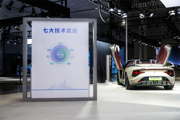 專訪賈健旭：以“新范式”破局，重構(gòu)中國汽車新坐標