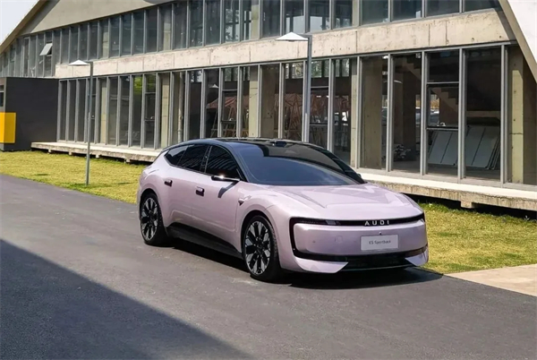 銷量七連漲，汽車工業(yè)轉(zhuǎn)型之“上汽范本”