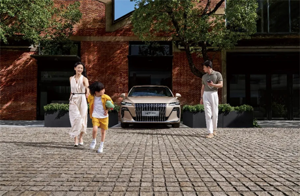 榮威M7 DMH：既要“大美好”，也要“真智能”