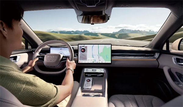 時代的車門，被消費者狠狠推開