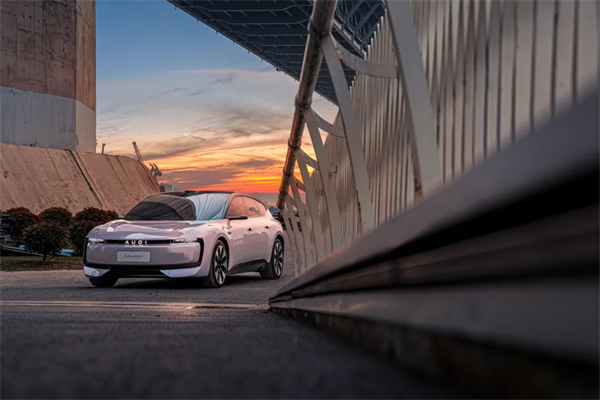 上汽穿越周期，遇見破曉