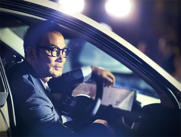 智己汽車重磅登陸香港市場(chǎng)，6系雙車同步上市