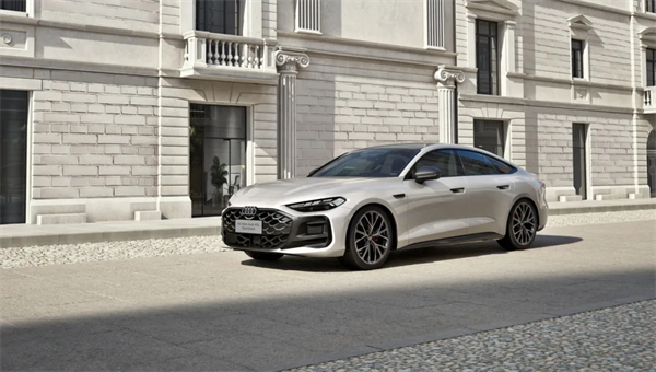 全新上汽奧迪A5L Sportback正式上市，限時(shí)臻享價(jià)25.99萬元起