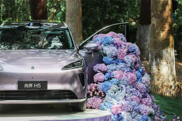 尚等好車 一步到位 尚界H5首批車主交付儀式在滬舉行