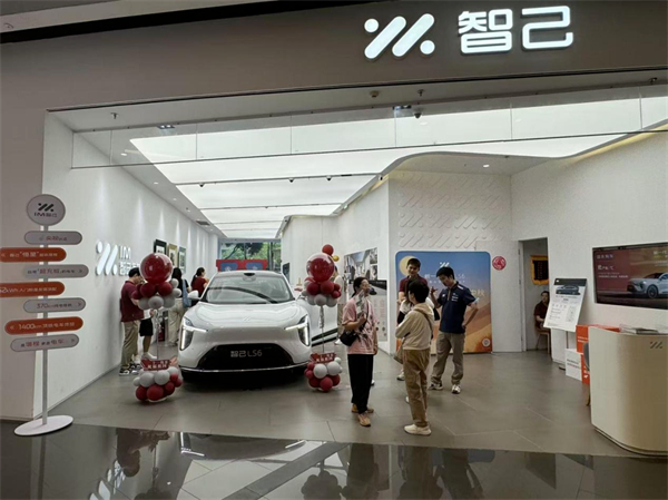 上汽以科技深化與生態(tài)共建，與上海經(jīng)濟(jì)同頻共振